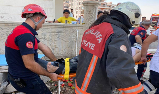 İnşaat çukuruna düşen işçi hastanelik oldu