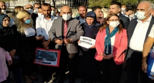 CHP'li heyetten Şenyaşar ailesine ziyaret: Seslerine ses olduk