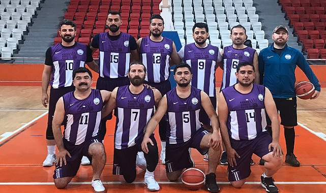 Basketbol maçında ‘kadına şiddete hayır’ mesajı