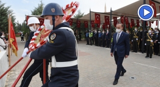 Şanlıurfa’da 29 Ekim programı çelenk sunumuyla başladı
