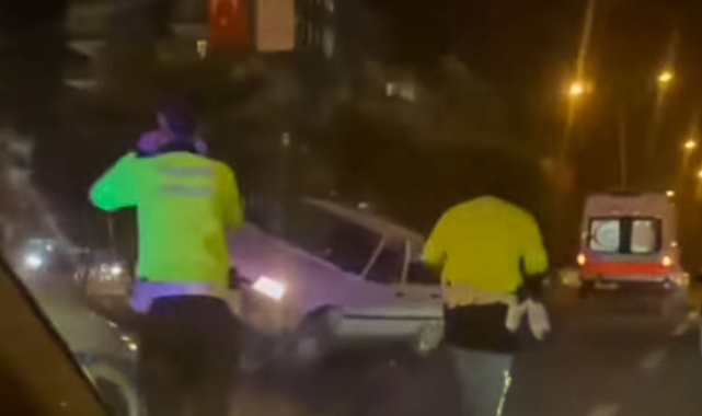 Kontrolden çıkan araç orta refüje çıktı
