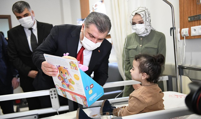 Bakan Şanlıurfa'da o hastaneyi ziyaret etti
