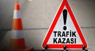 Kamyon ile otomobil çarpıştı! 5 yaşındaki çocuk öldü