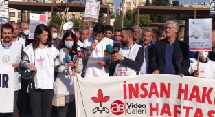 Urfa'da insan hakları açıklaması: Ülke OHAL rejimi ile yönetilmektedir