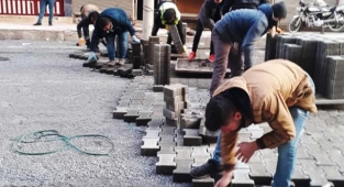 Viranşehir’in cadde ve sokaklarında yenileme çalışması