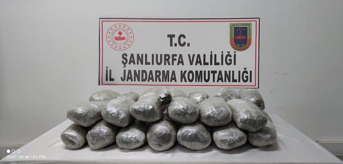 Durdurulan minibüste kilolarca uyuşturucu madde yakalandı