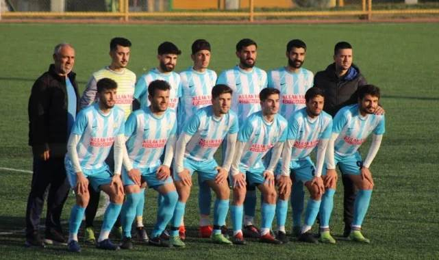 Bozovaspor liderliğini korudu