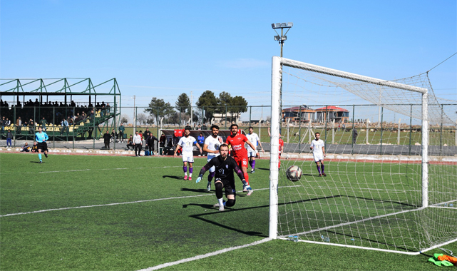 Viranşehir Belediyespor zirve inadını sürdürdü