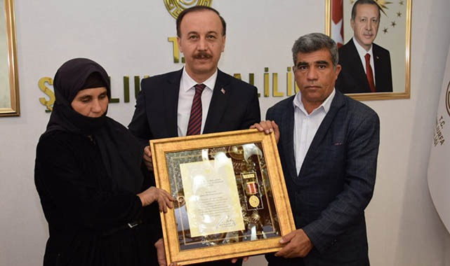 Alpaklı Ailesine Devlet Övünç Madalyası