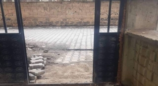 Hırsızlar bahçe kapısını bile söküp çaldı