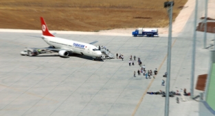 Şanlıurfa'da yolculara uçuş iptali şoku