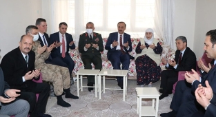 Vali Erin’den şehit ailelerine ziyaret