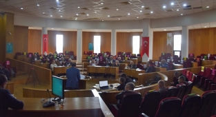 Viranşehir’de meclis toplantısı başladı