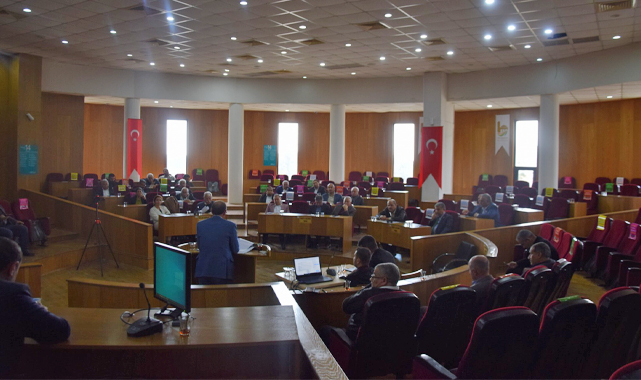 Viranşehir’de meclis toplantısı başladı