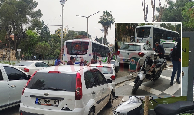 Atatürk Bulvarında kaza: Motosiklet sürücüsü yaralandı