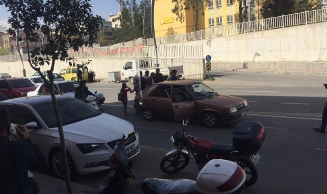 Kaza sonrası gerginlik! Esnaf araya girdi