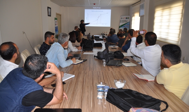 Şanlıurfa’da tarım danışmanlarına ‘doğru gübreleme’ eğitimi