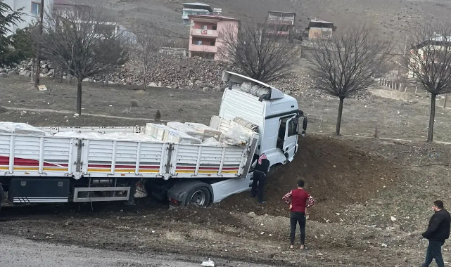 Urfalı sürücü Adana'da kaza yaptı