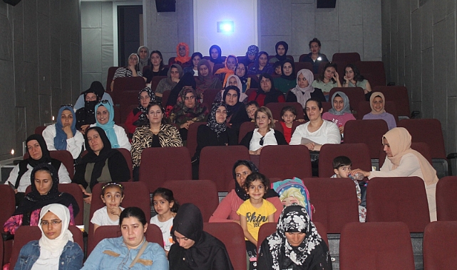 Viranşehir'de 'Annneler Günü'ne özel sinema etkinliği