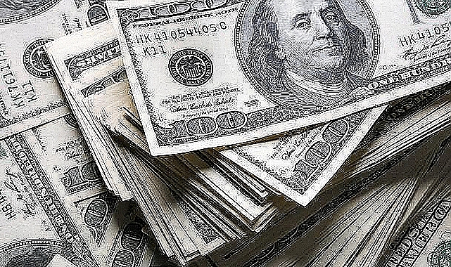 Dolar fiyatları kaç TL’den işlem gördü?