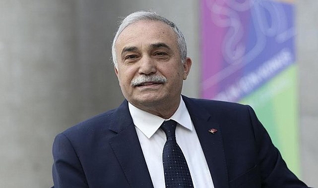 Fakıbaba partisinden ve milletvekilliğinden istifa etti
