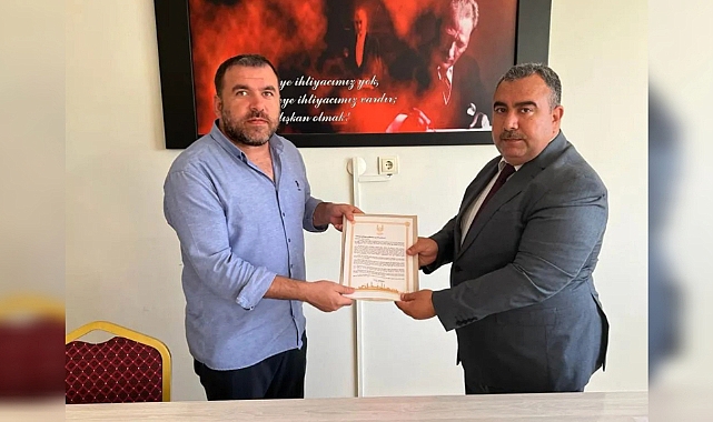 Hilvan'da öğretmenlere belge takdim edildi