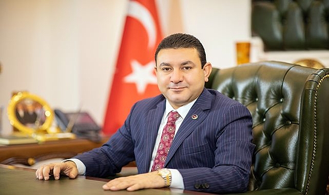 Başkan Özyavuz 'Öğretmenlik kutsal bir meslektir'