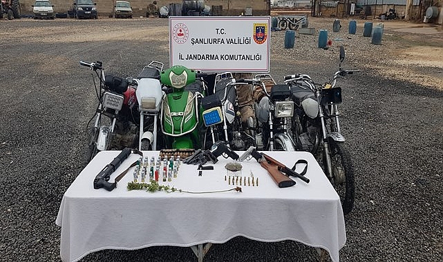Urfa'da uyuşturucu, kaçak silah ve çalıntı motosiklet ele geçirildi