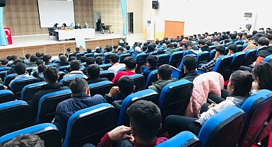 Urfa’da ‘’Güçlü Aile Mutlu Gelecek’’ paneli düzenlendi