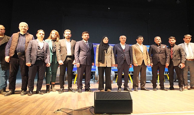 Aydınlar Koleji geleceğin aydınları ile bir araya geldi