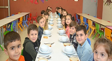 Okullarda "Ücretsiz Yemek" uygulaması başlıyor