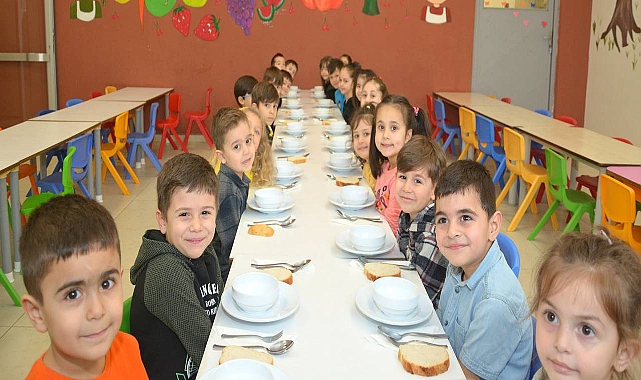 Okullarda "Ücretsiz Yemek" uygulaması başlıyor