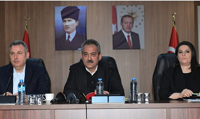 Bakan Özer: Eğitim-öğretimi 13 Mart'a erteliyoruz