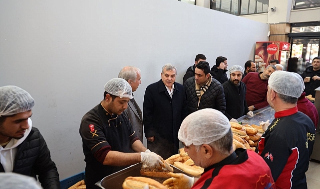 Büyükşehir, depremzedelerin yanında olmaya devam ediyor