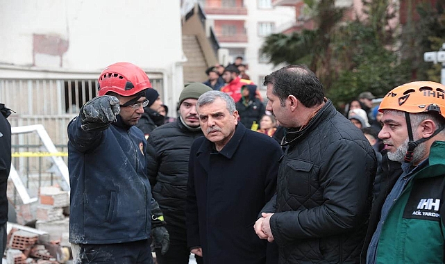 Vali Ayhan ve Başkan Beyazgül, deprem bölgesinde 