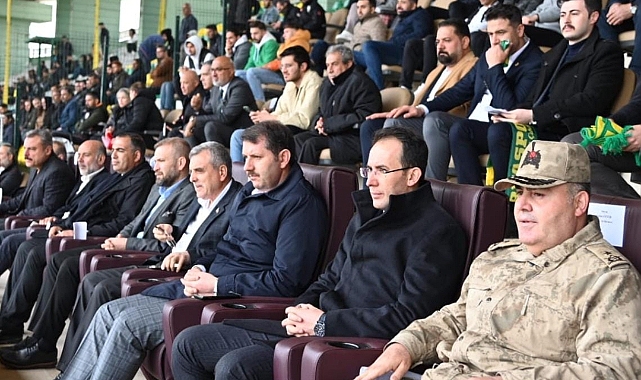 Başkan Beyazgül, Urfaspor'u yanlız bırakmadı