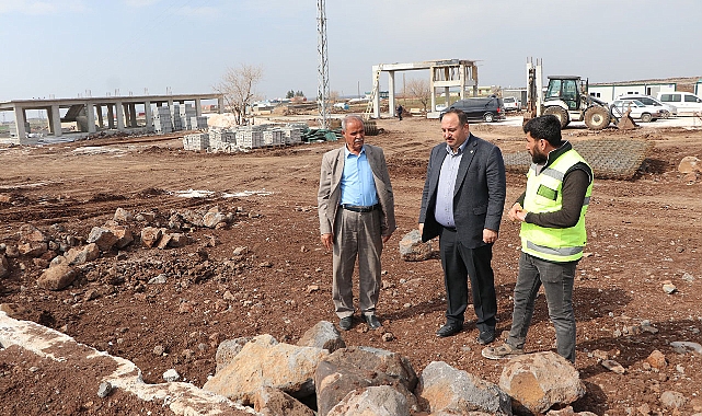 Başkan Ekinci hayvan pazarın inşaatında incelemelerde bulundu