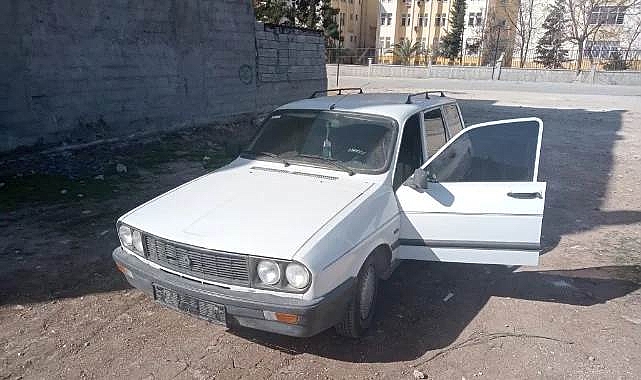 Urfa'da aranan hırsızlar çaldıkları araç ile yakalandı