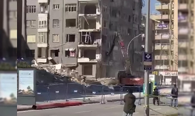 Urfa'nın en eski binaları tarih oluyor