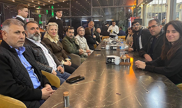 Aday adayı Gülcan Cengiz, iftarda basınla bir araya geldi