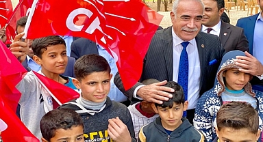 Vekil Aziz Aydınlık, Şanlıurfalılara veda etti