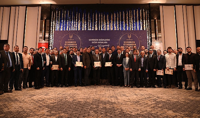 Vali Ayhan, iş insanları ile bir araya geldi