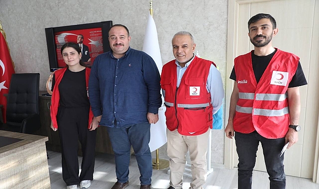 Başkan Ekinci'den Kızılay'a kurban bağışı 