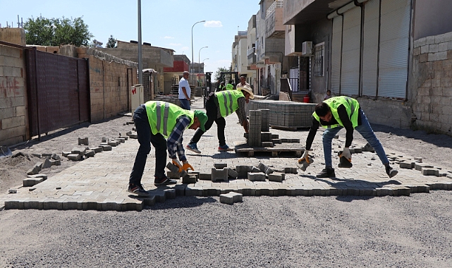 Viranşehir'de sokaklar yenileniyor
