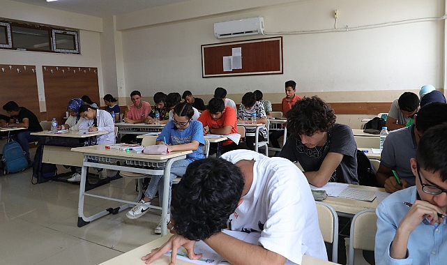 Viranşehir’de YKS öğrencilerine son deneme sınavı