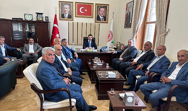 Başkan Ekinci'den milletvekillerine hayırlı olsun ziyareti