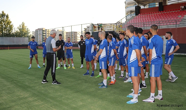 Karaköprübelediyespor tesislerinde ilk antrenmana çıktı