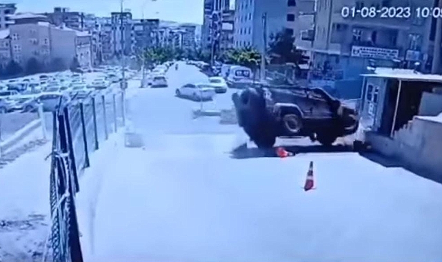 Urfa'da zırhlı polis aracı devrildi! 1 polis hayatını kaybetti
