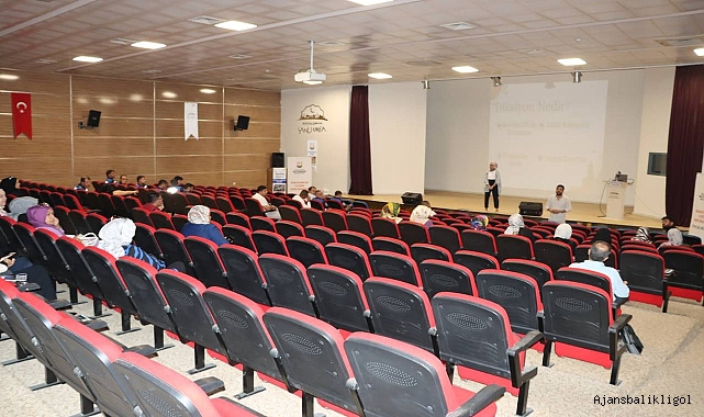 Büyükşehir personellerine beden dili ve diksiyon eğitimi