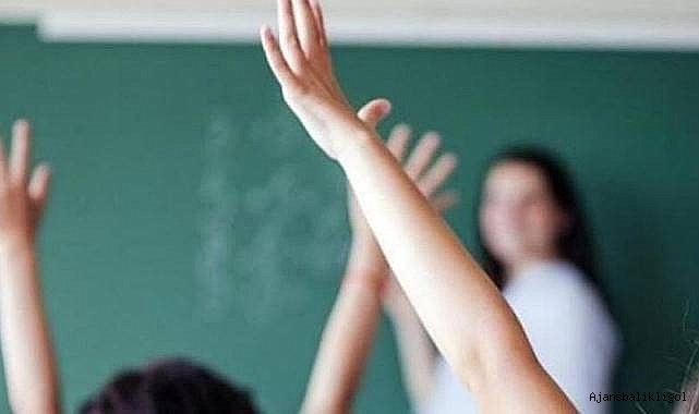 Depremden ağır etkilenen illerdeki öğretmenlere mazerete bağlı tayin hakkı